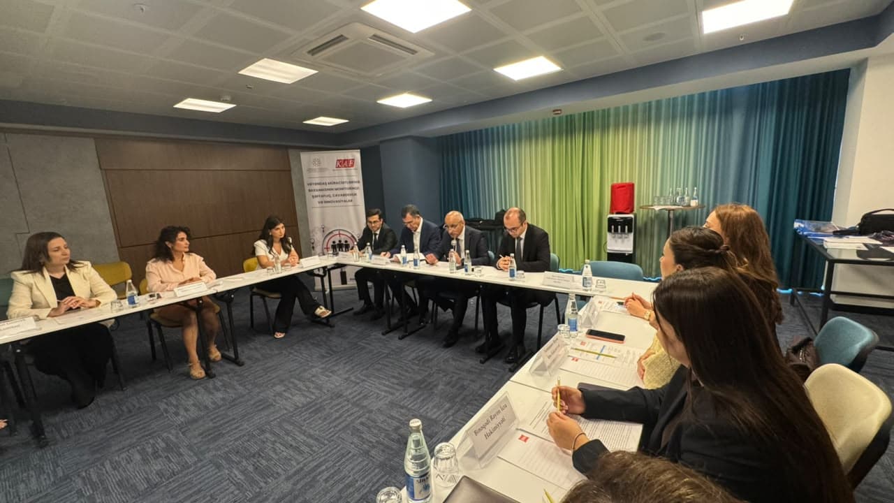 Vətəndaş müraciətlərinə baxılması ilə bağlı ictimai müzakirə keçirilir