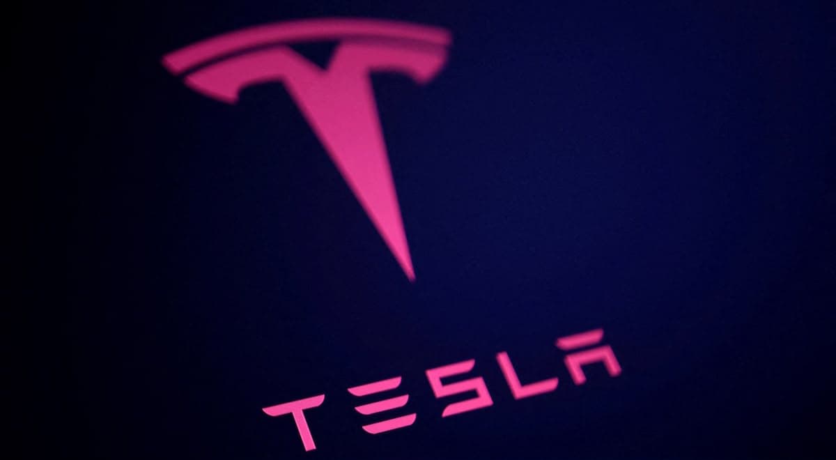 Tesla-nın avtonom sürüş sistemi ilə bağlı Aİ səsverməsi təxirə salınıb
