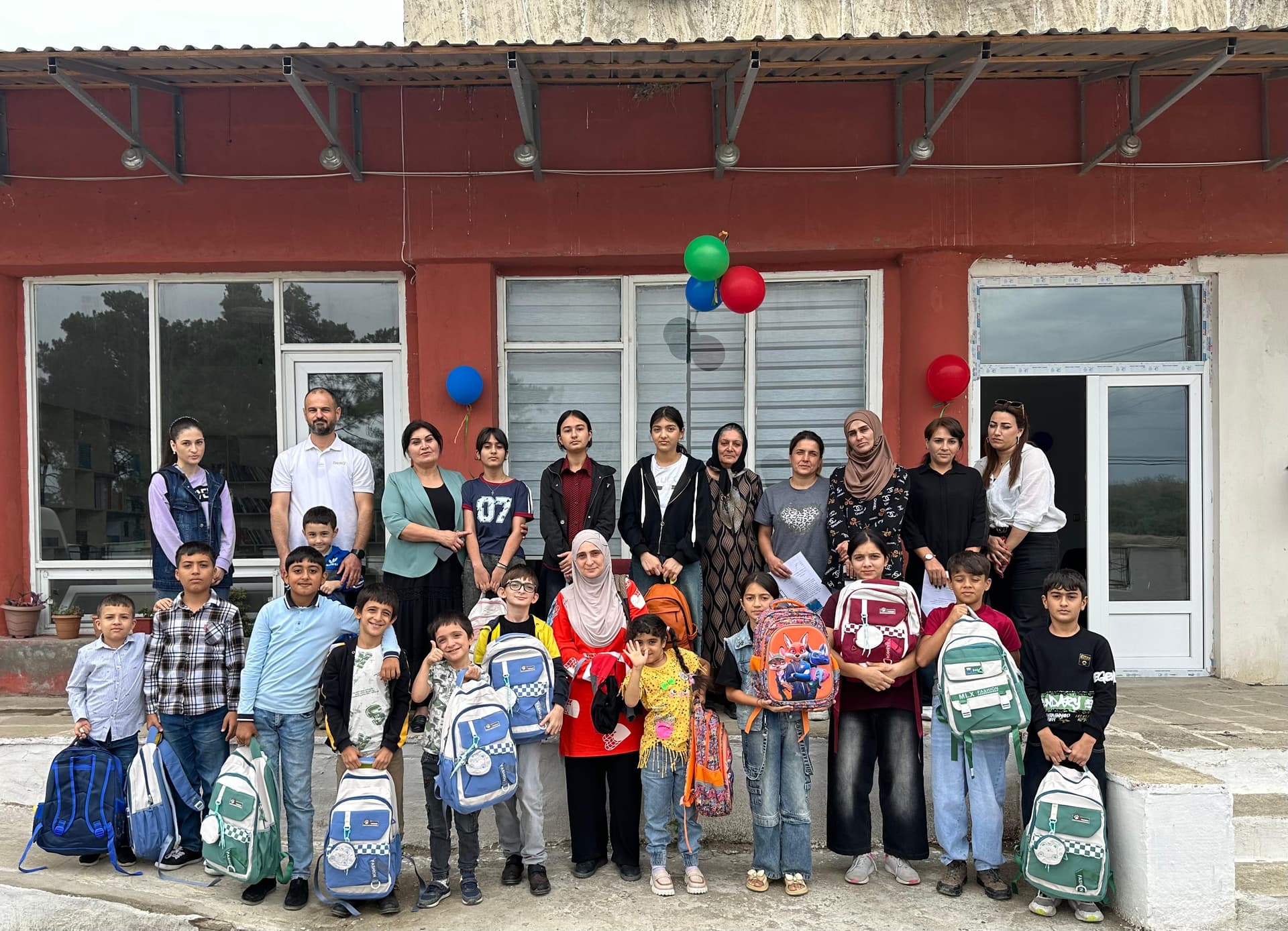 Neftçalada məktəblilərlə görüş keçirilib