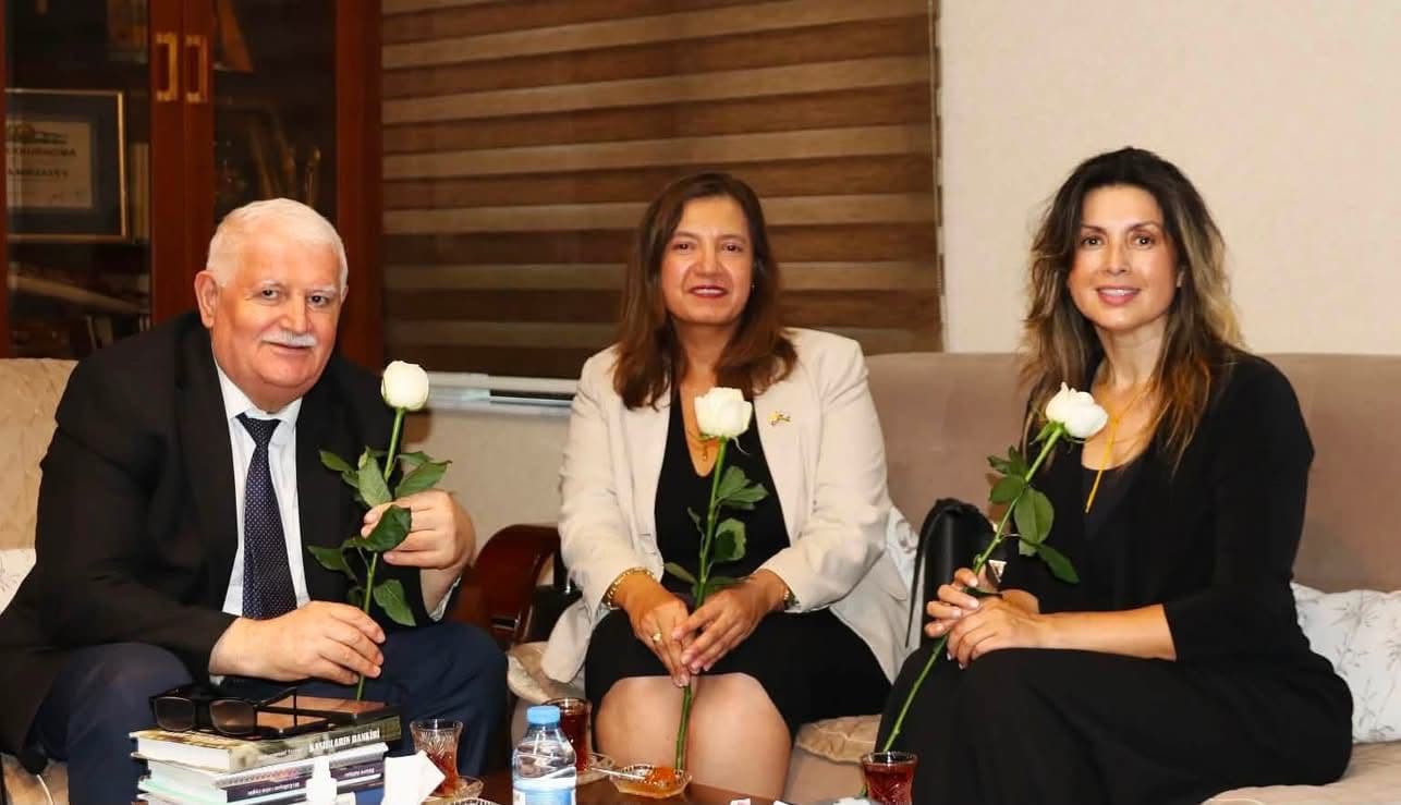 Beynəlxalq Avrasiya Mətbuat Fondunun yaradılmasından 34 il ötür