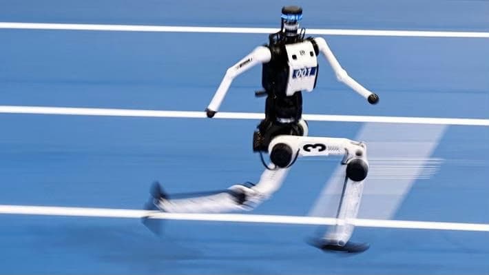 Humanoid robotlar Usain Boltun 100 metr rekordunu qırdı