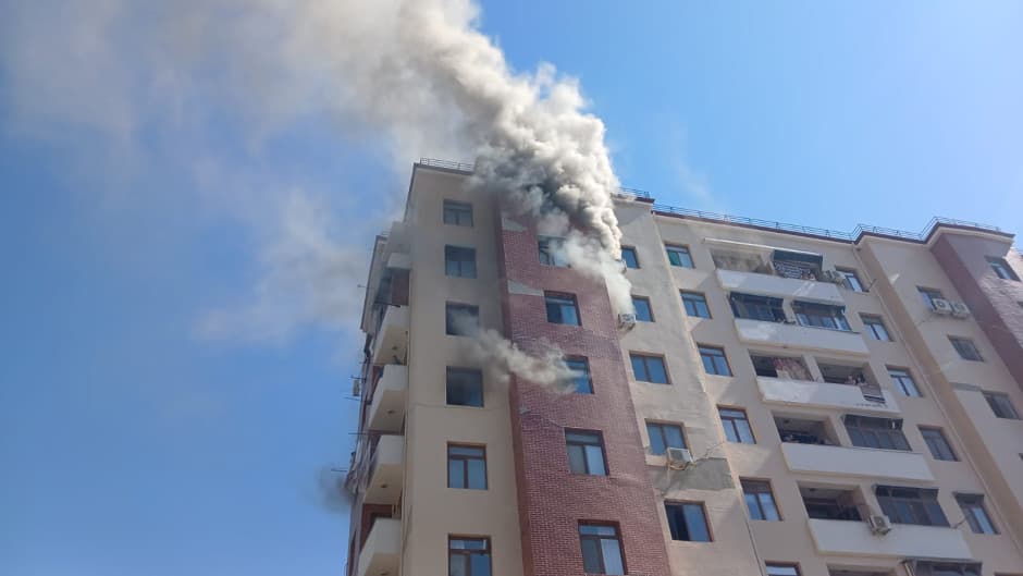 Mingəçevirdə yerləşən çoxmənzilli yaşayış binasında yanğın baş verib