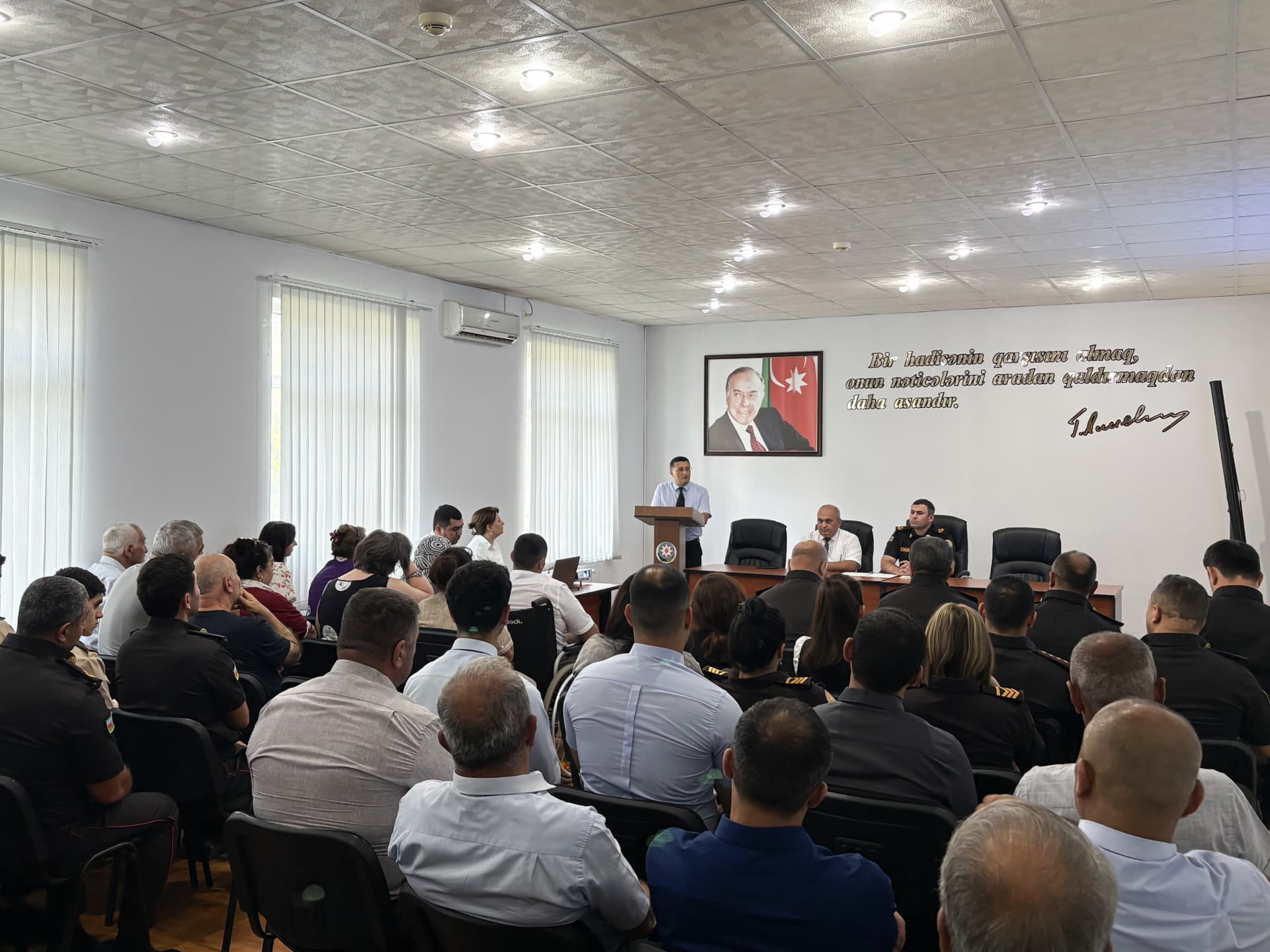Lənkəranda Fövqəladə hallar zamanı düzgün davranış qaydaları və təhlükəsizlik mövzusunda maarifləndirici tədbir keçirilib