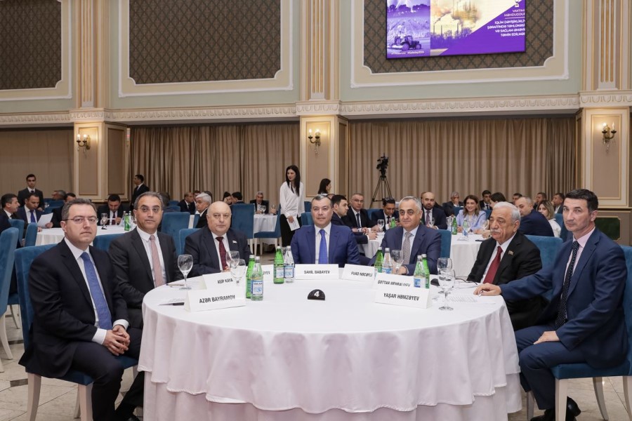 Naxçıvanda “İqlim dəyişikliyinin əməyin mühafizəsinə təsiri” mövzusunda konfrans keçirilib - FOTO +VİDEO