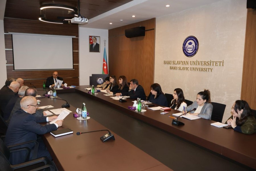 BSU-da beynəlxalq elmi konfransın təşkilat komitəsinin ilk iclası keçirilib