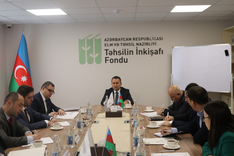 “Universitetlərin elmi-pedaqoji heyət üzvləri və təhsilalanların IELTS imtahanına təşviq edilməsi” layihəsi çərçivəsində işçi görüş keçirib - FOTO