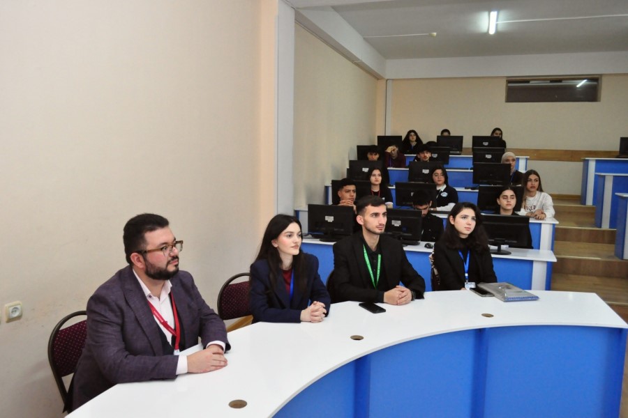 Odlar Yurdu Universiteti tələbələrinə karyera planlamasında yeni imkanlar təqdim edir - FOTOLAR