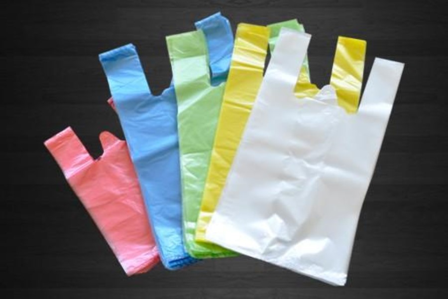 Dünyada plastik torbaları qadağan edən ilk ölkə bəlli oldu