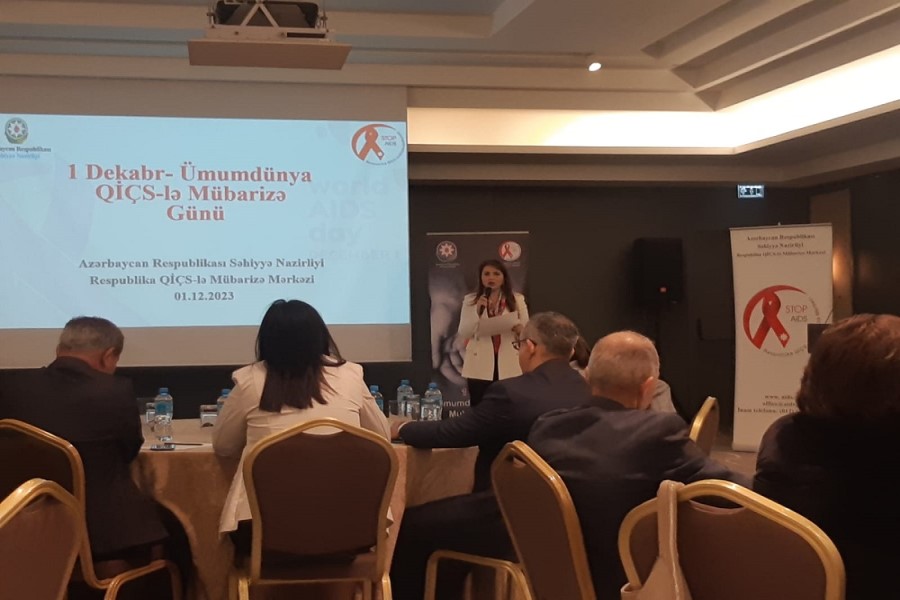 Ümumdünya QİÇS-lə Mübarizə gününə həsr olunmuş konfrans keçirilir - FOTOLAR