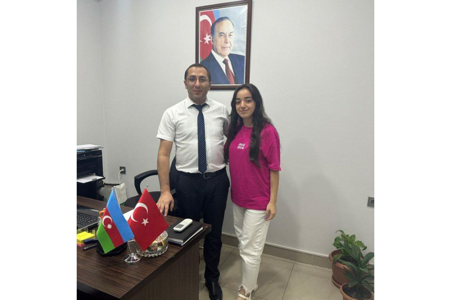 639 bal topladı, hüquqşünas deyil, müəllimliyi seçdi