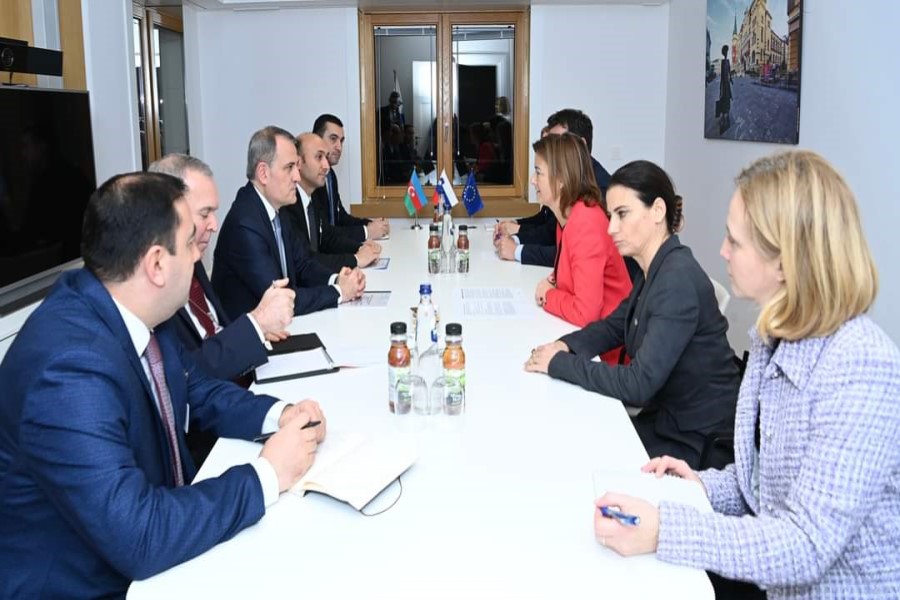 Ceyhun Bayramov Tanya Fayon ilə görüşüb