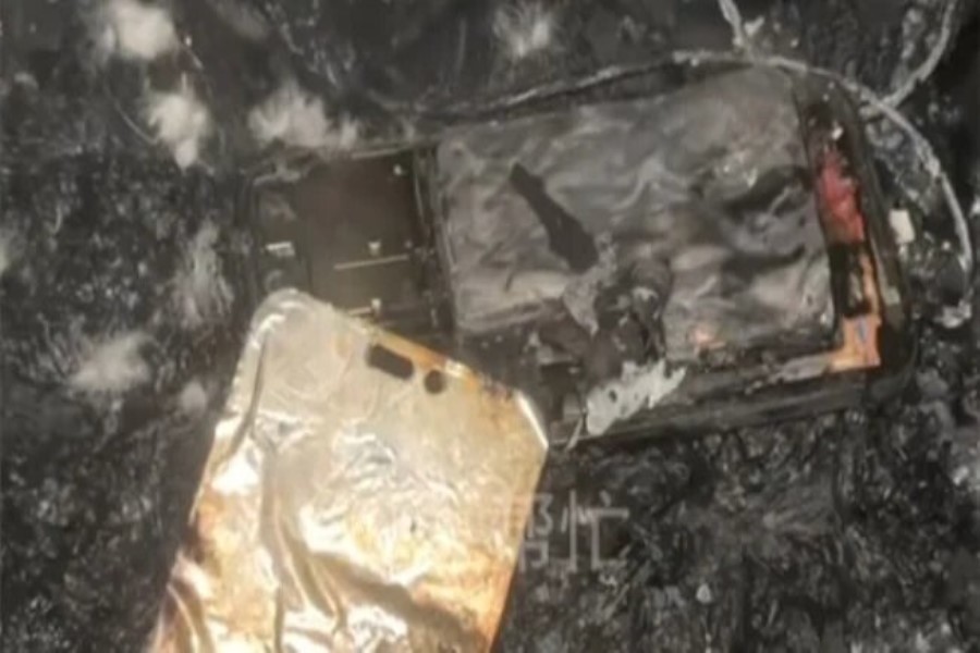 iPhone partladı, sahibi yaralandı
