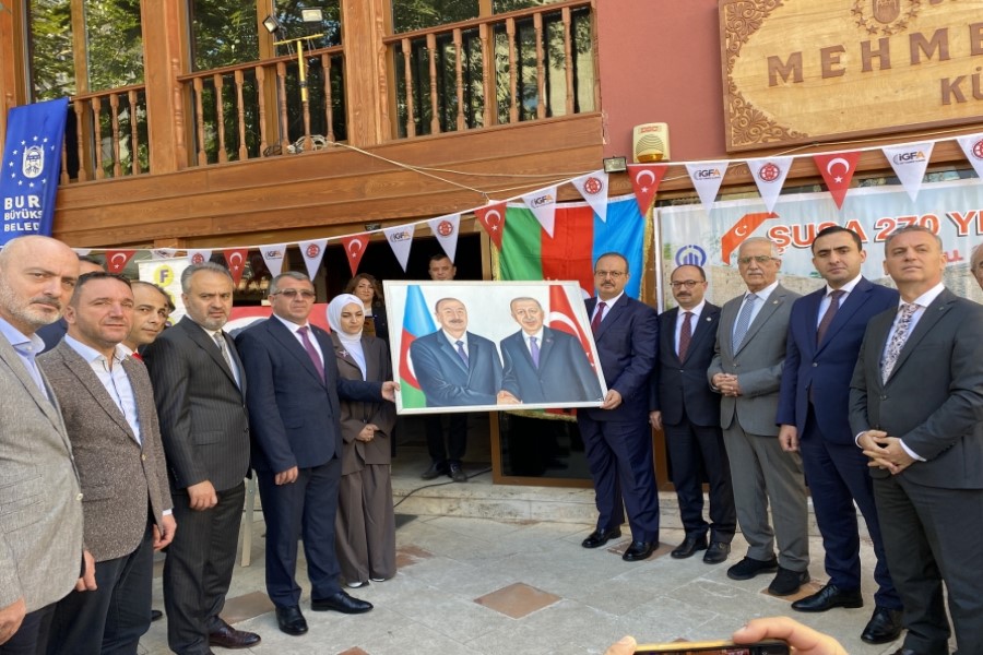 “Şuşa İli” çərçivəsində Bursada azərbaycanlı rəssamın fərdi rəsm sərgisi açılıb - VİDEO