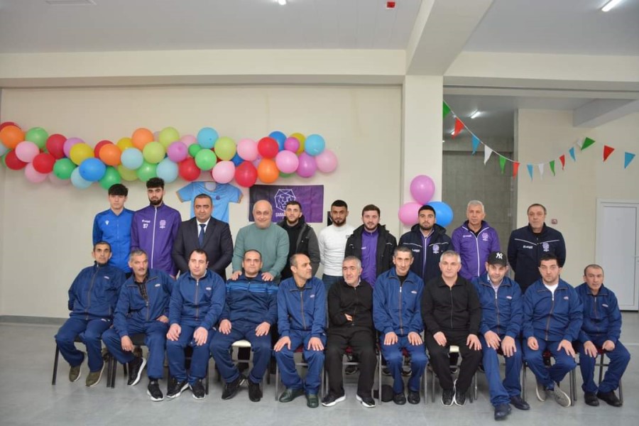 Psixonevroloji Sosial Xidmət Müəssisəsində “Şamaxı” futbol klubunun nümayəndələri ilə görüş keçirilib. Psixonevroloji Sosial Xidmət Müəssisəsində “Şamaxı” futbol klubunun nümayəndələri ilə görüş keçirilib