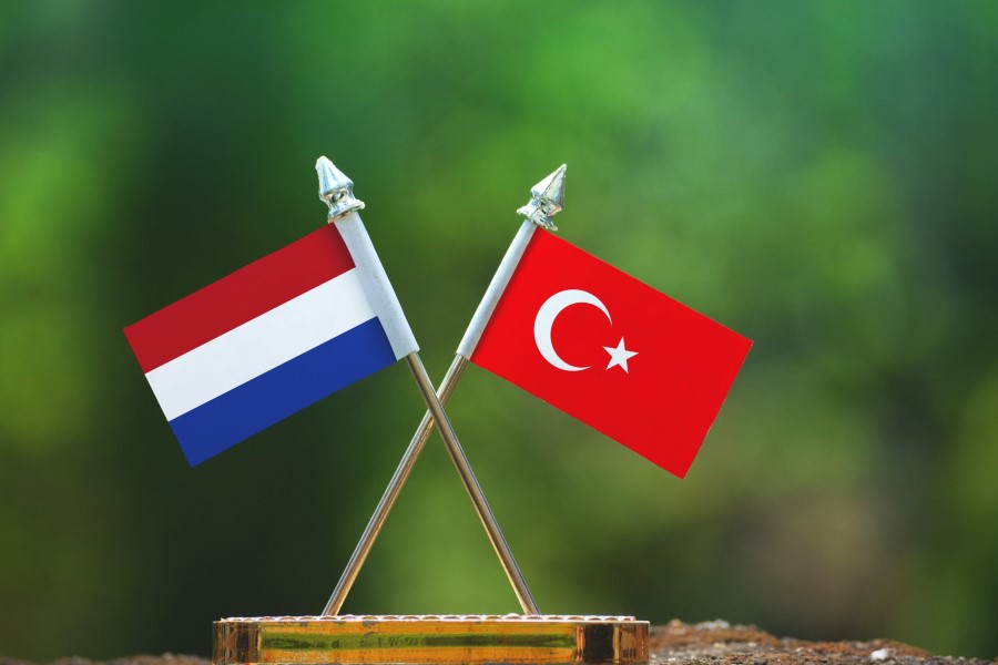Hollandiya televiziyalarının birgə yayımında zəlzələ qurbanları üçün 89 milyon avro toplanıb - ÖZƏL