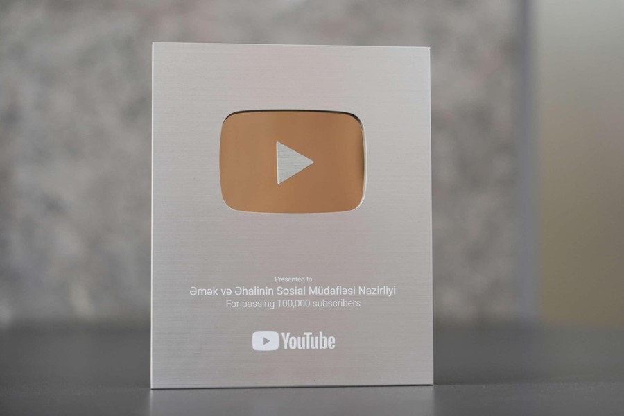 ƏƏSMN “Youtube” platforması tərəfindən gümüş plaketə layiq görülüb - FOTO