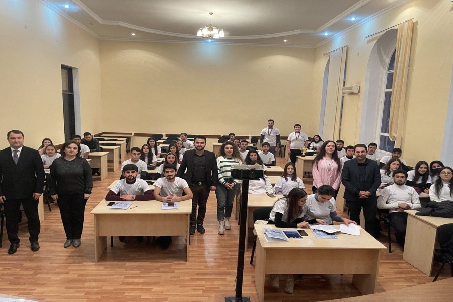 “Şəhid ailələri və qazilərin övladlarının maliyyə savadlılığının artırılması” layihəsinin icrası davam edir