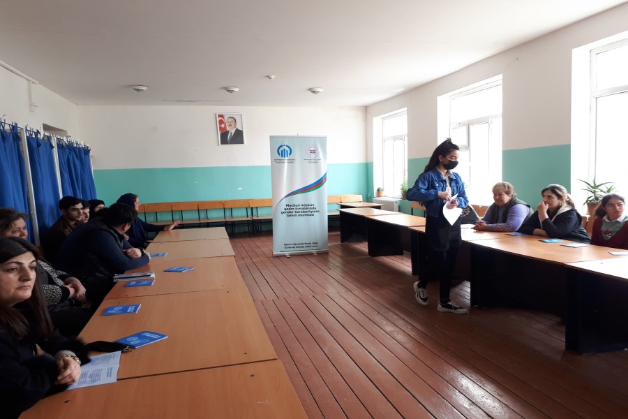 Ağdam rayonu Bənövşələr qəsəbəsidə “Gender bərabərliyi və Qadın hüquqları ” mövzusunda dəyirmi masa keçirildi