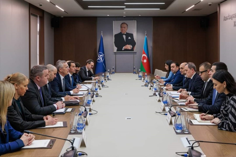 Ceyhun Bayramov Yens Stoltenberq ilə görüşüb