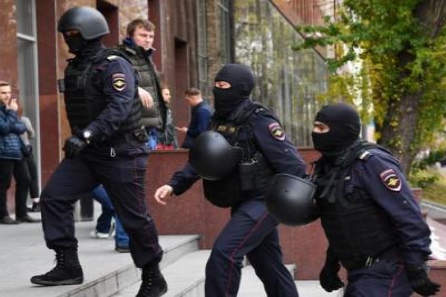 Rusiyanın bir sıra şəhərlərində müharibə əleyhdarı artistlər və fəallar axtarışa verilib