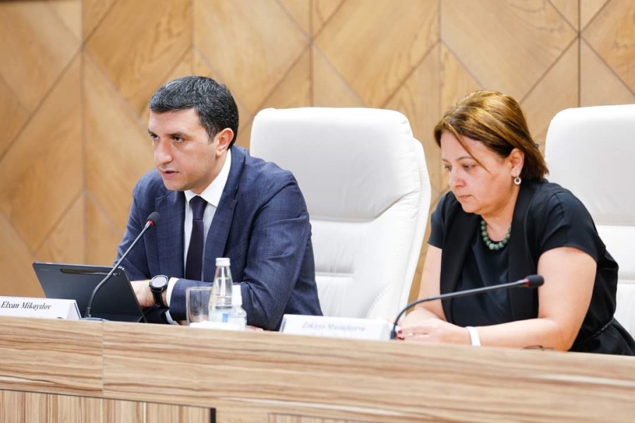 Qida məhsullarının çatdırılması ilə bağlı mövcud vəziyyət və qarşıya qoyulan vəzifələrə dair müzakirələr aparılıb