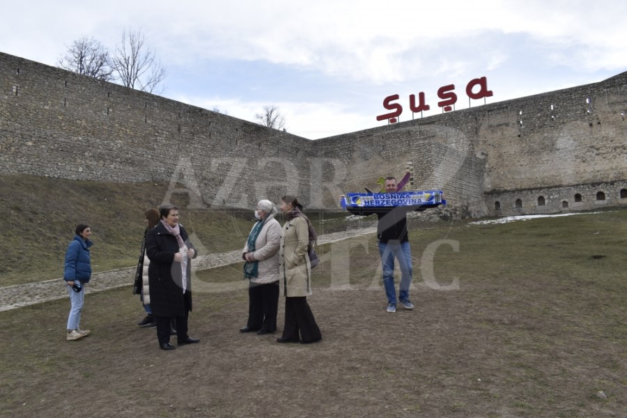 Srebrenitsa faciəsi qurbanlarının təmsil olunduğu QHT-lərin nümayəndələri Şuşaya səfər ediblər