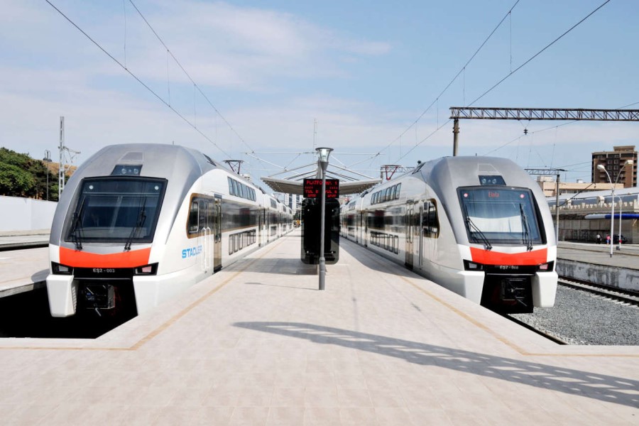 Sürət qatarı bu rayonun sakinlərinə də əlçatan oldu