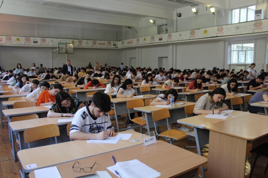BSU-da 2022/2023-cü tədris ilinin yaz semestrinin imtahan sessiyası başlayıb