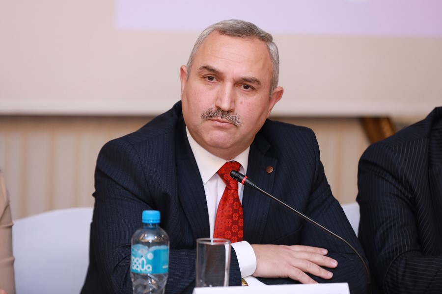 Azər Allahverənov: "BQXK Azərbaycana gələndə kifayət qədər qərəzli davranır"