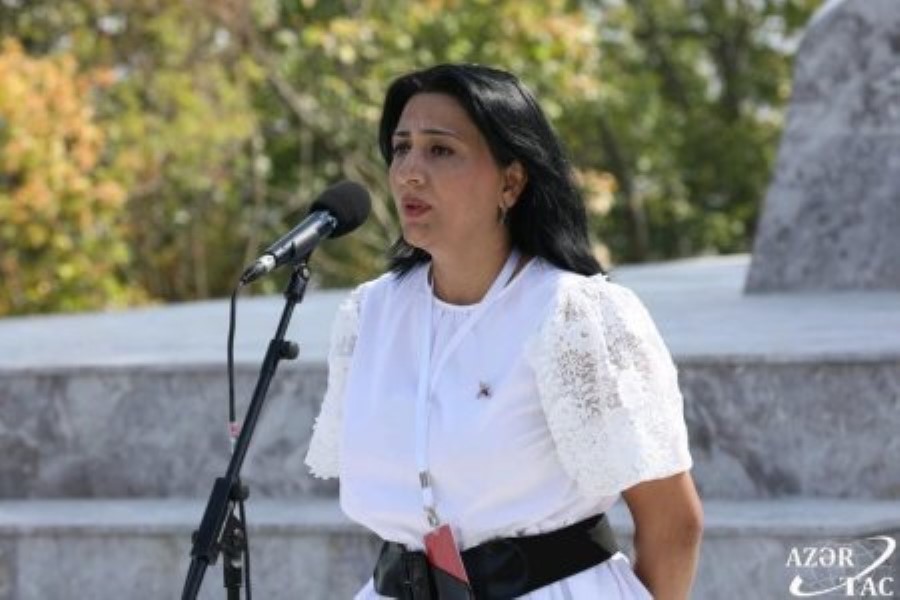 Masallı. Ərkivan. Şairliyi və alimliyi bir-birindən uca olan Rəsmiyyə Sabir