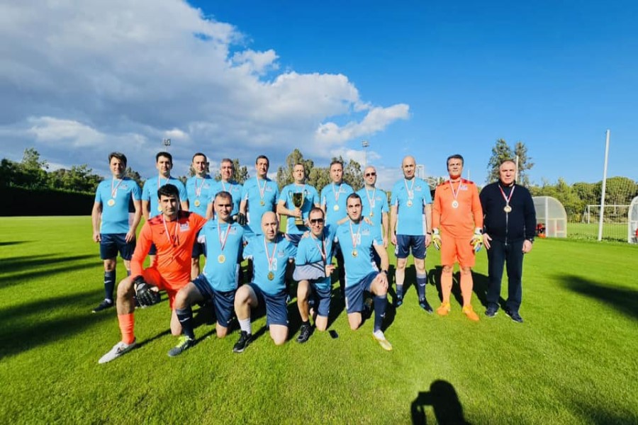 Milli Məclisin futbol komandası beynəlxalq turnirdə bürünc medal qazanıb
