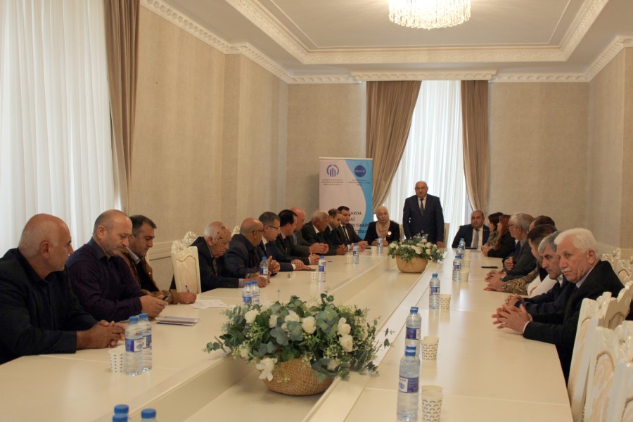 Abşeron rayonunda ictimai müzakirə keçirilib - FOTOLAR
