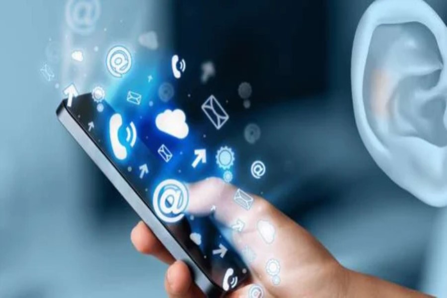 Smartfonlar sizi nə vaxt, necə və niyə dinləyir?