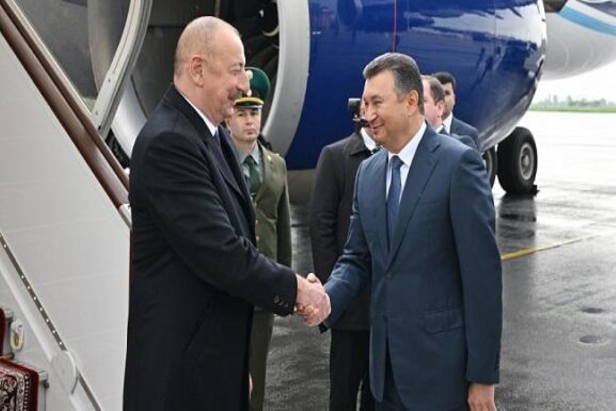 İlham Əliyev Tacikistana getdi