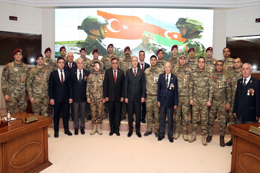 Hulusi Akar Qarabağ Qaziləri ilə görüşüb - FOTO +VİDEO