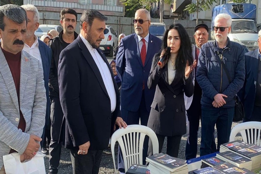 İstanbulda ermənilərin törətdiyi soyqırımdan bəhs edən kitabların təqdimatı keçirilib - FOTO