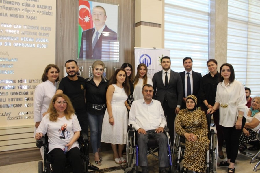 Fiziki məhdudiyyəti olan vətəndaşlarımızın cəmiyyətə inteqrasiyasına dəstək göstərilir - FOTOLAR