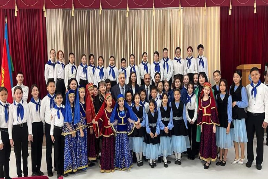 Nazir müavini Qırğız Respublikasında Azərbaycan məktəblərini ziyarət edib