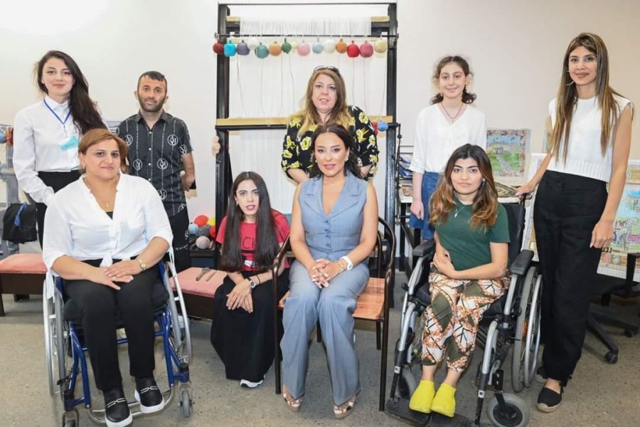 Xalq artisti Tünzalə Ağayeva rəsm flaşmobuna qoşulub