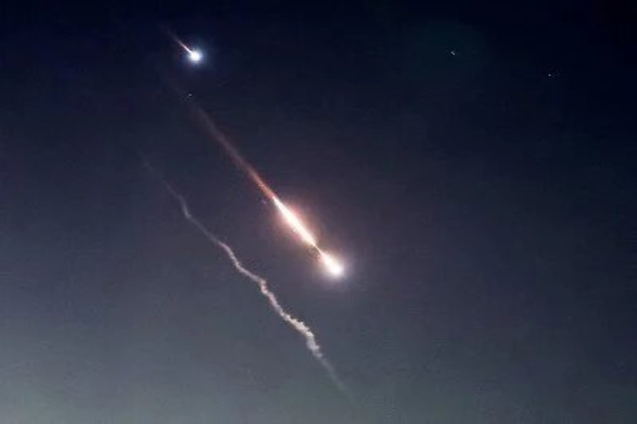 İrana hücum Əli Xamneyinin doğum günündə baş verib