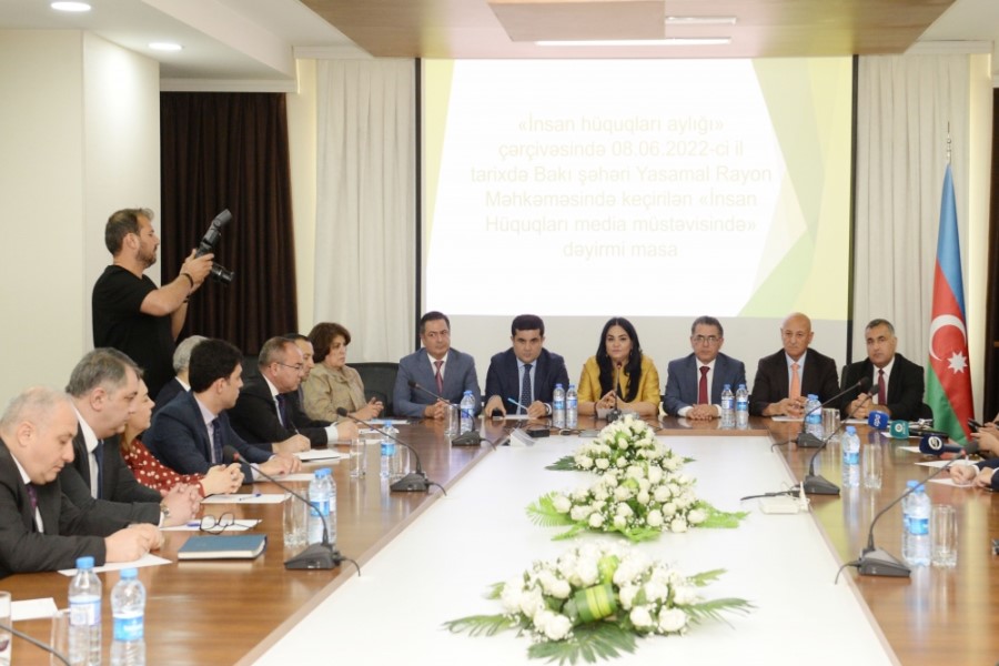 İnsan hüquqlarının qorunması media müstəvisində” mövzusunda dəyirmi masa keçirilib - FOTOLAR