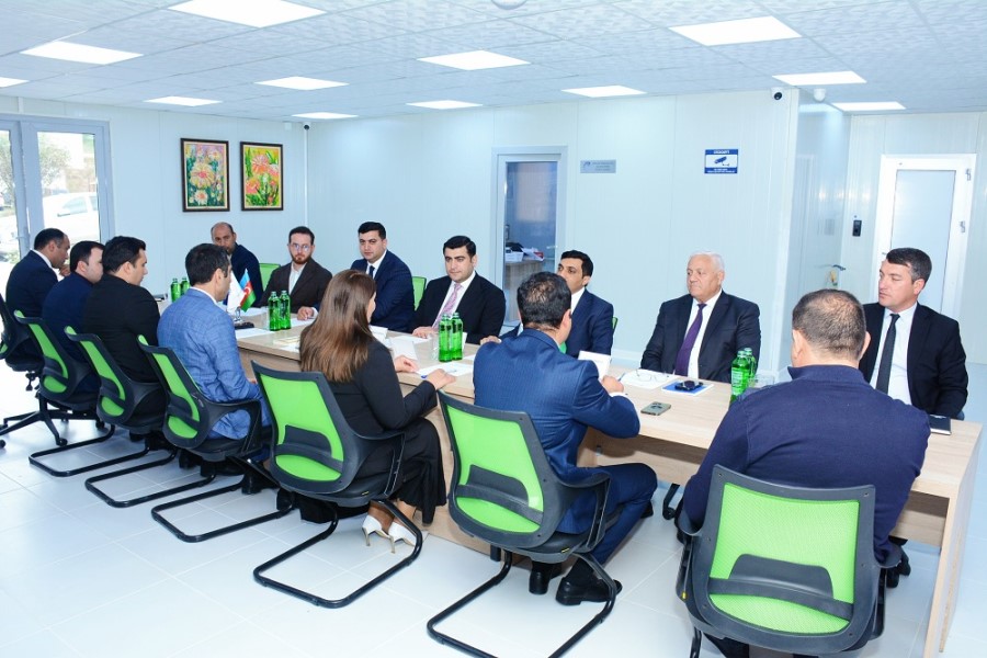 Kəlbəcərdə işəgötürənlər və sakinlərlə görüş keçirilib - FOTOLAR