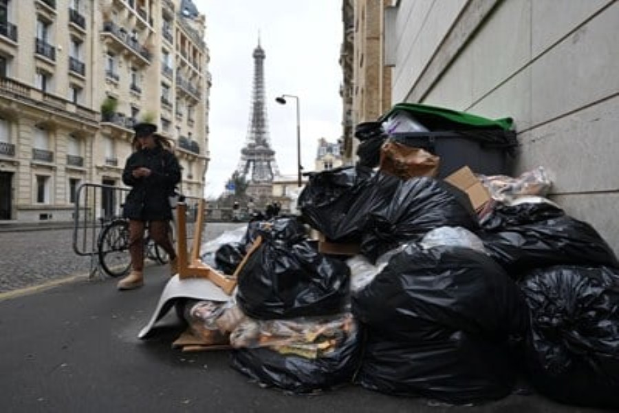 Paris zibil işçiləri üç günlük tətilə başlayıblar