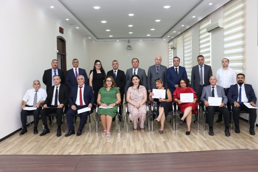Mediatorlara sertifikatlar təqdim olunub - FOTOLAR