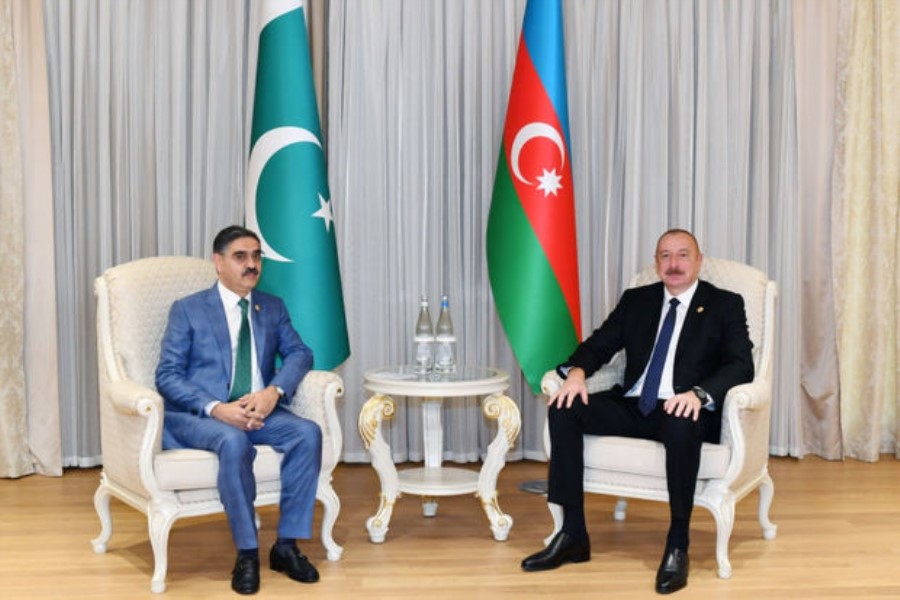 Prezident İlham Əliyevin Daşkənddə Pakistanın Keçid Hökumətinin baş naziri ilə görüşü olub