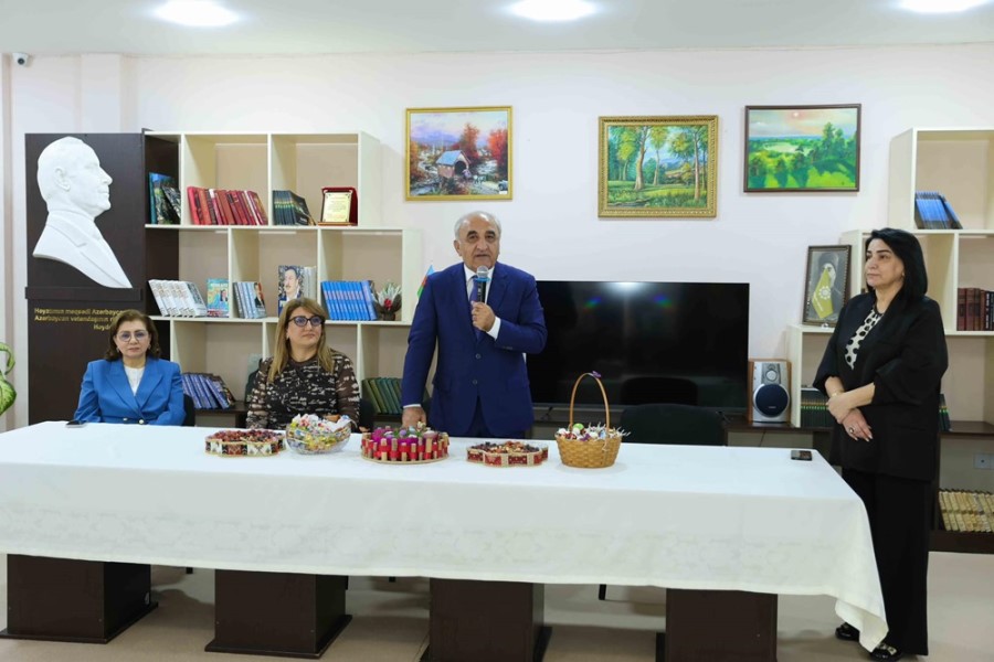 UNEC müəllim və tələbələri "Ahıllar Evi"nə bayram səfəri edib - FOTOLAR