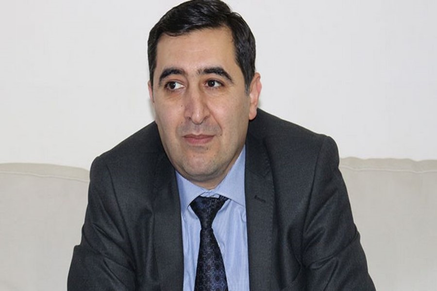 Emmanuel Makronla Kaliqulanı birləşdirən cəhətlər