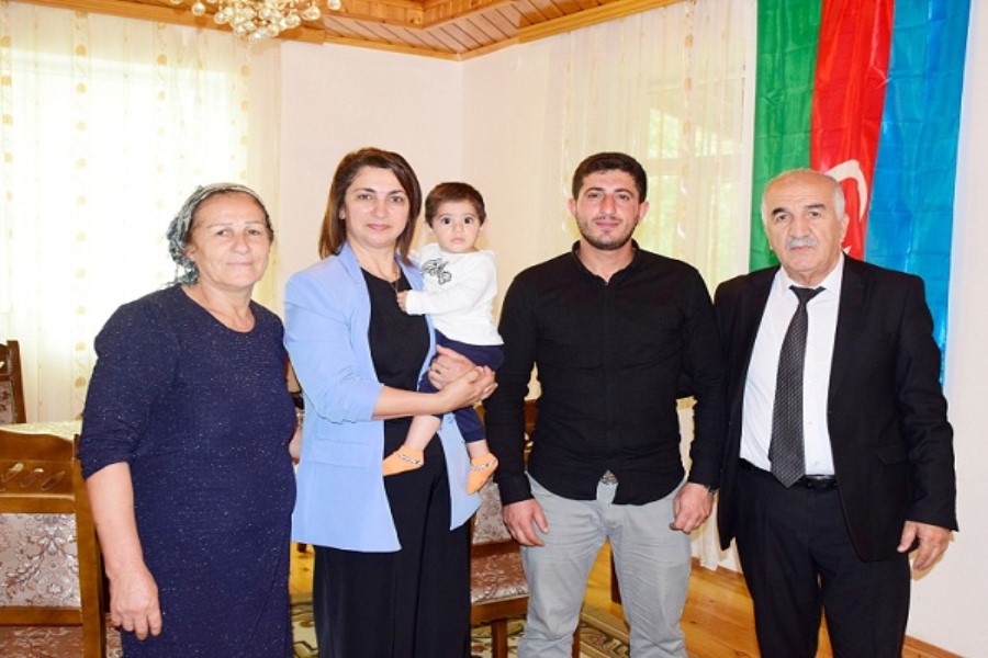 Masallının mədəniyyət işçiləri qazi və şəhid ailələrini ziyarət ediblər