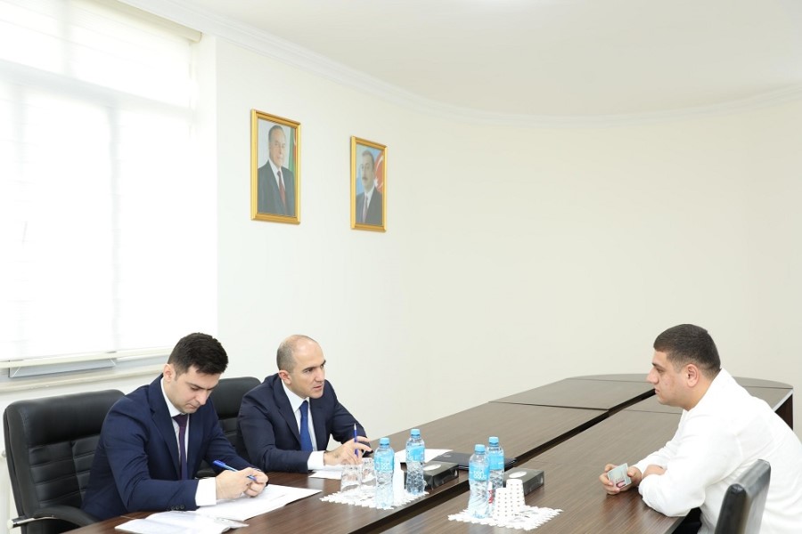 Nazirliyin Aparatının rəhbəri Fuad Musayev Siyəzən və Şabran rayonlarının sakinlərini qəbul edib