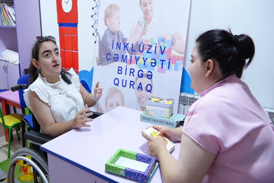 QHT “İnklüziv cəmiyyəti birgə quraq” adlı layihənin icrasına başlayıb - FOTOLAR